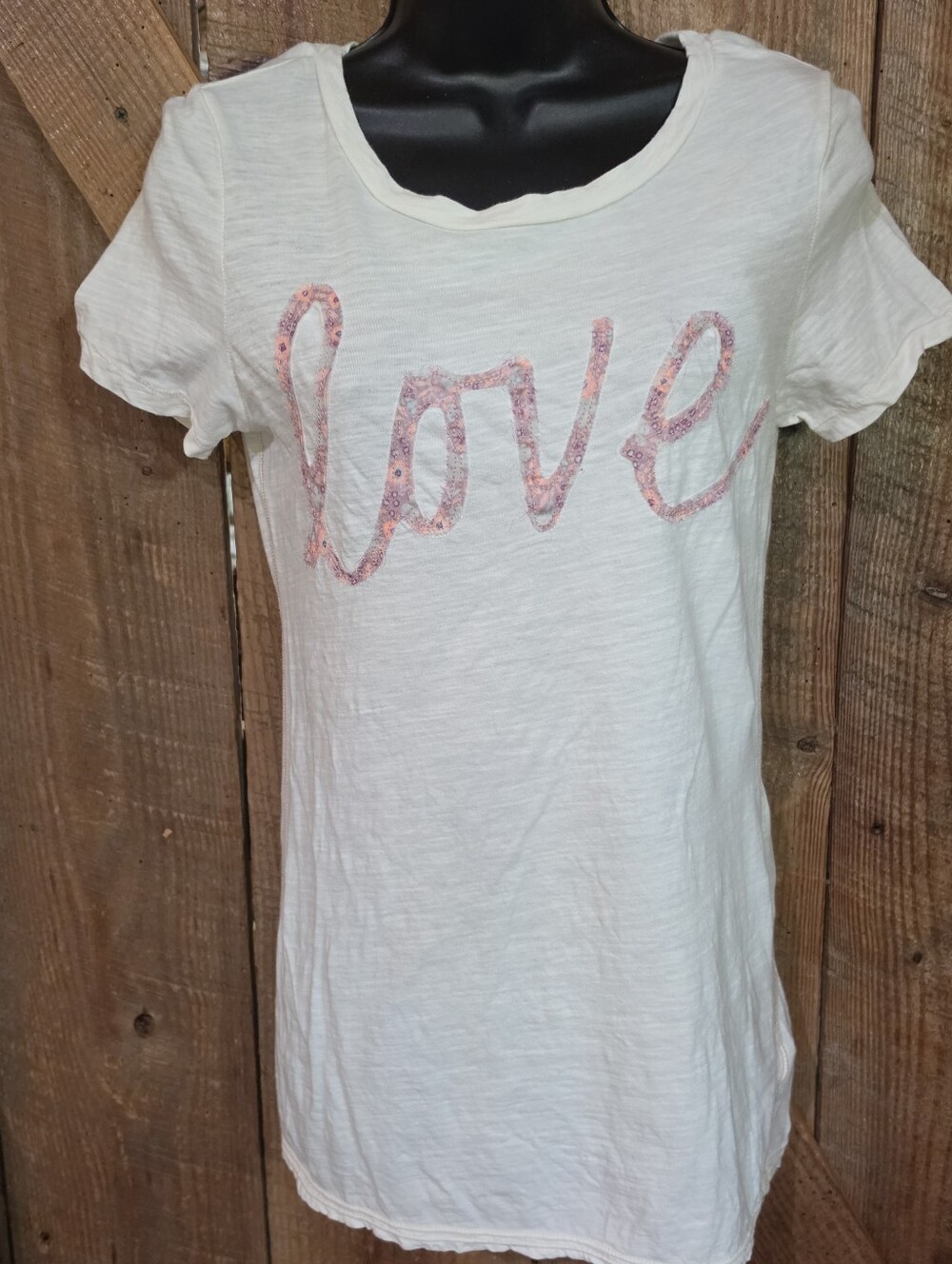 Y2K American Eagle Love T-Shirt Size Women's Med Cream Pink Floral Script EUC